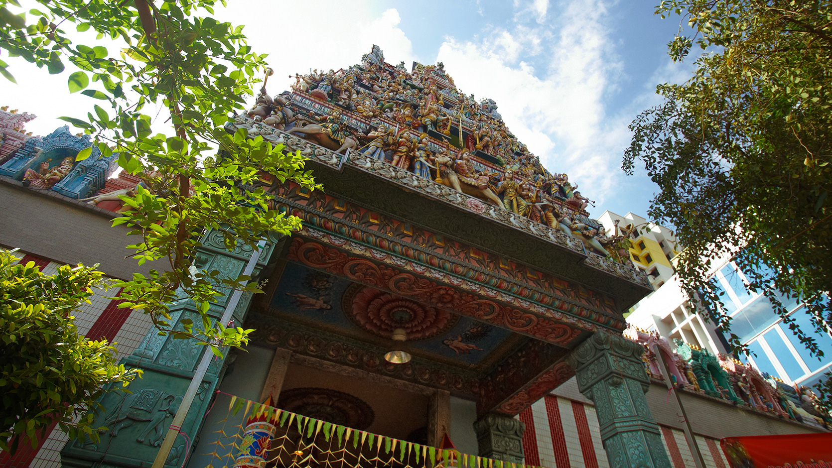 スリ・ヴィーラマカリアマン寺院：シンガポールのヒンズー教寺院 - Visit Singapore 公式サイト