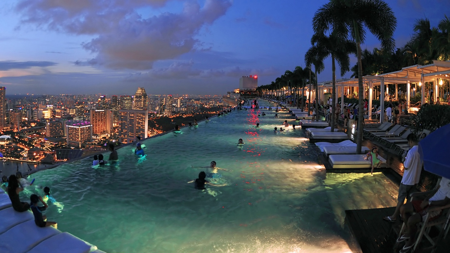 MBS® Skypark Infinity Pool, Bars und Restaurants Visit Singapore