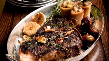 Beragam pilihan terbaik steak di CUT by Wolfgang Puck